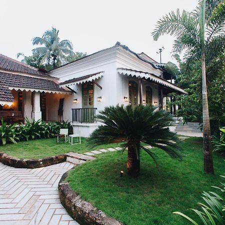 The Project Cafe And Hotel Aldona Extérieur photo