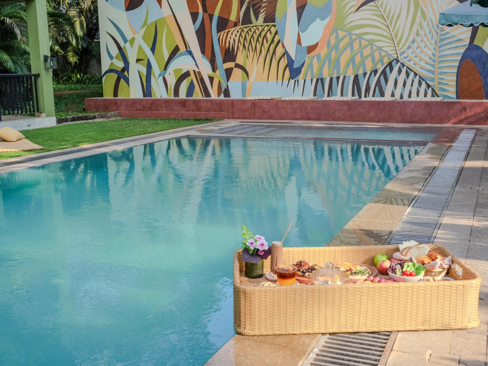 The Project Cafe And Hotel Aldona Extérieur photo